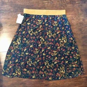 NWT Floral Lola (LulaRoe) Skirt XL